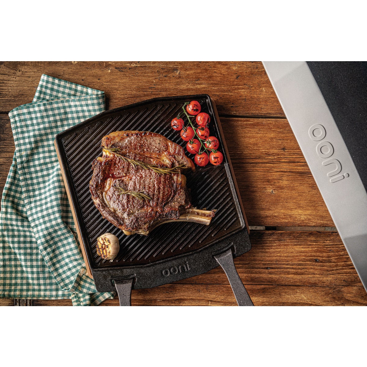 Ooni Cast Iron Dual-Sided Grizzler Plate – Hemlock Hardware