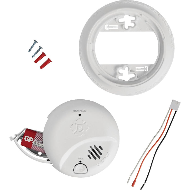 Image of First Alert Hardwired Ionization Interconnectable Smoke Alarm