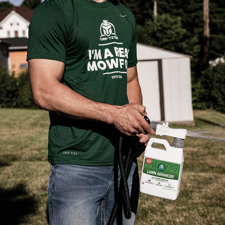 Image of Turf Titan Lawn Advancer 32 Oz. 6000 Sq. Ft. 2-7-7 Lawn Fertilizer