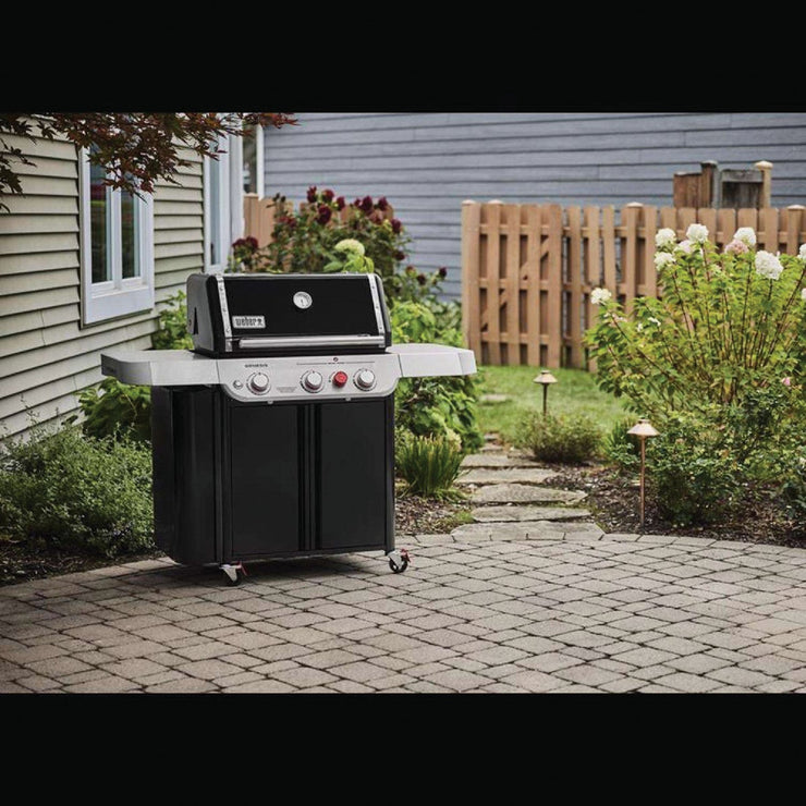 Image of Weber Genesis E-330 3-Burner Black 39,000 BTU LP Gas Grill