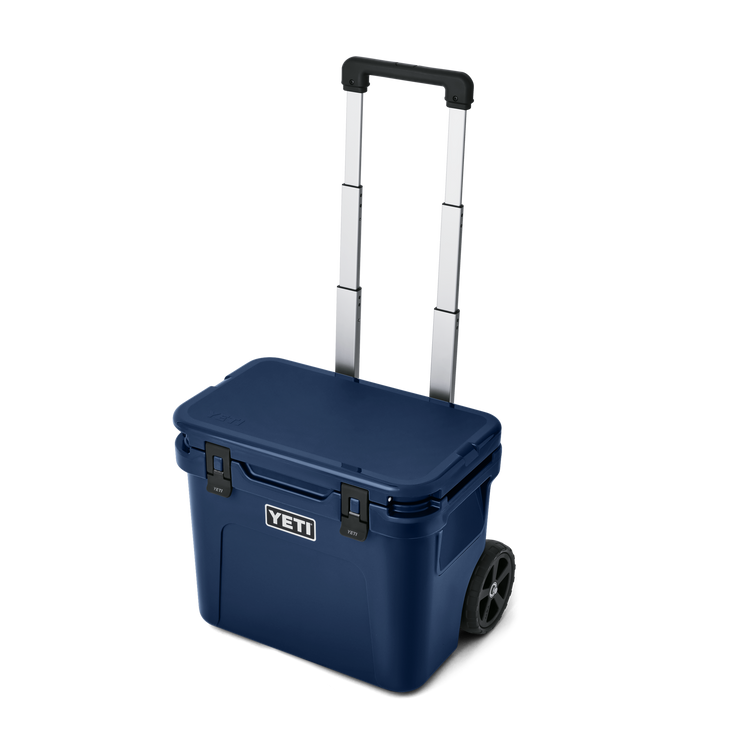 Yeti Roadie 32 Wheeled Cooler Navy