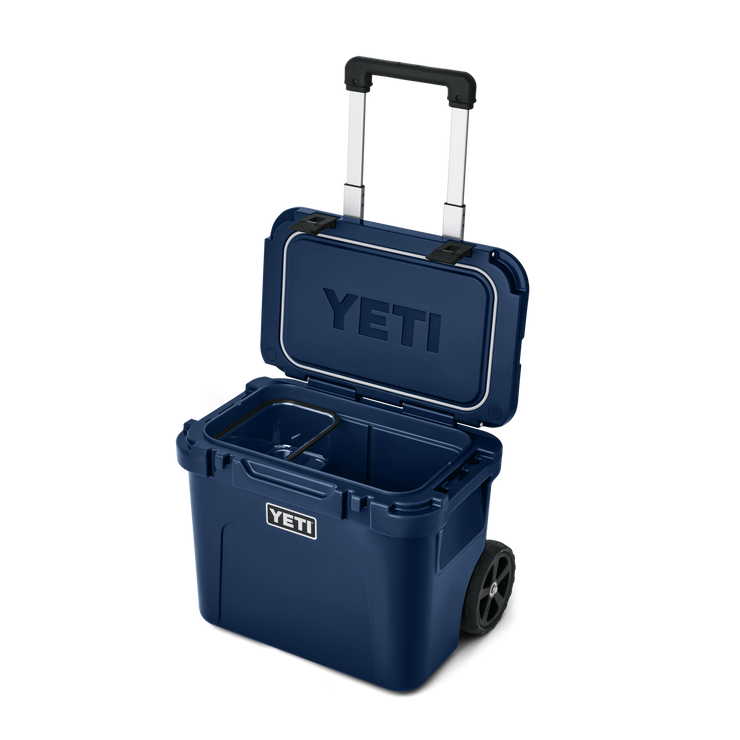Yeti Roadie 32 Wheeled Cooler Navy