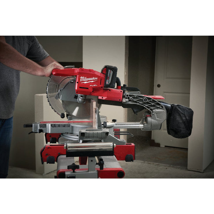 Milwaukee M18 FUEL 18-Volt Lithium-Ion Brushless 10 In. Dual Bevel Sliding Compound Miter Saw Kit