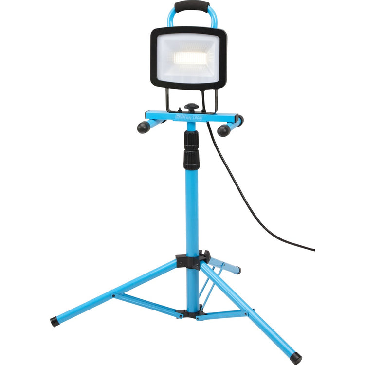 Channellock 6600 Lm. LED Tripod Stand-Up Work Light – Hemlock Hardware